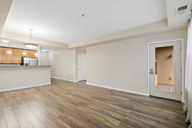 $185,000 | 150 East Burnsville Parkway, Unit 310, Burnsville, MN 55337