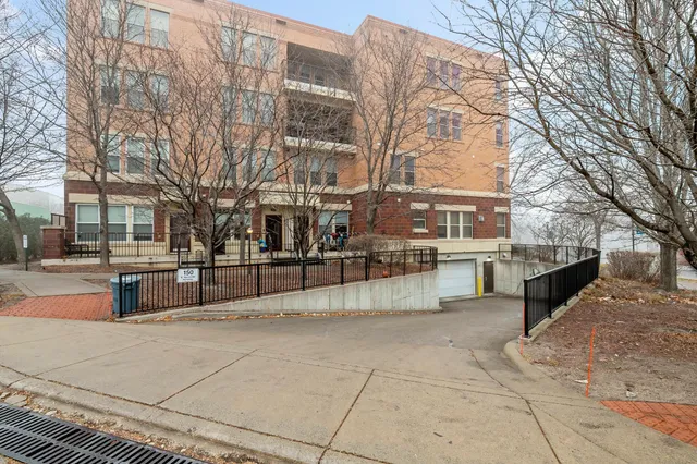 $185,000 | 150 East Burnsville Parkway, Unit 310, Burnsville, MN 55337