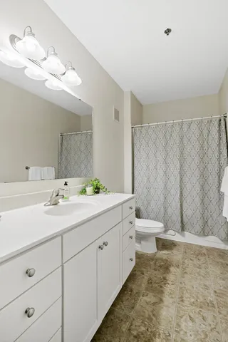 $185,000 | 150 East Burnsville Parkway, Unit 310, Burnsville, MN 55337