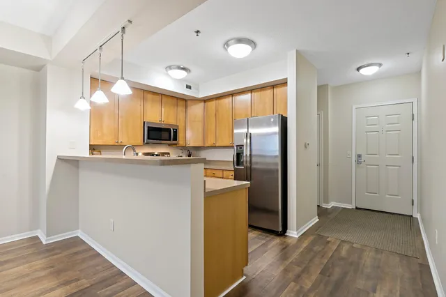 $185,000 | 150 East Burnsville Parkway, Unit 310, Burnsville, MN 55337