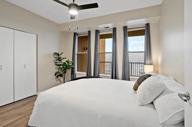 $185,000 | 150 East Burnsville Parkway, Unit 310, Burnsville, MN 55337