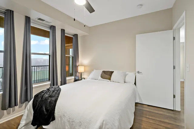 $185,000 | 150 East Burnsville Parkway, Unit 310, Burnsville, MN 55337