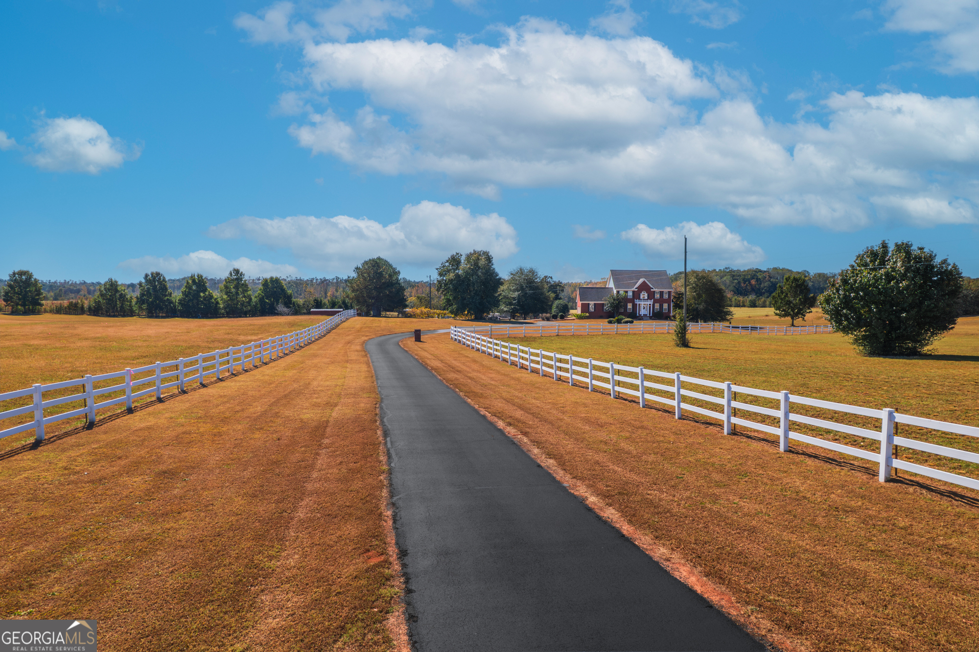 724 Teamon Road Griffin, GA 30223 - Photo 3 of 43