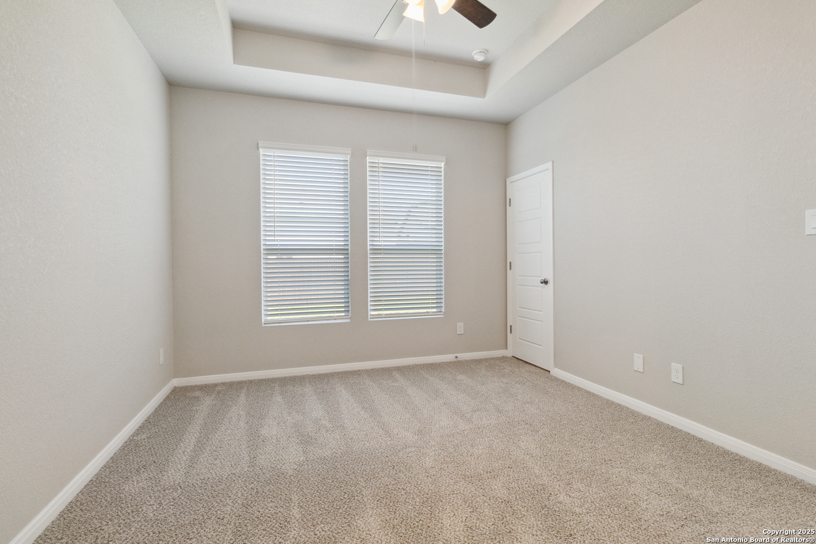 119 Gunner Road Buda, TX 78610 - Photo 21 of 30 an empty room with a window