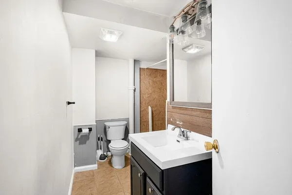 $184,900 | 605 Weeks Avenue, Superior, WI 54880