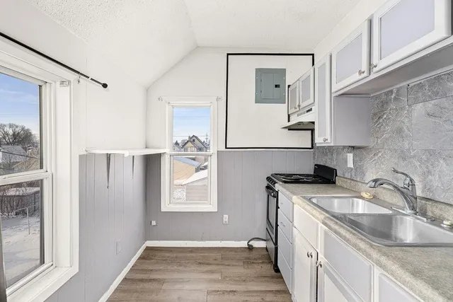 $200,000 | 605 Weeks Avenue, Superior, WI 54880