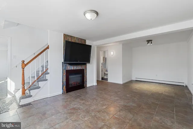 $498,000 | 13421 Hillendale Drive, Woodbridge, VA 22193