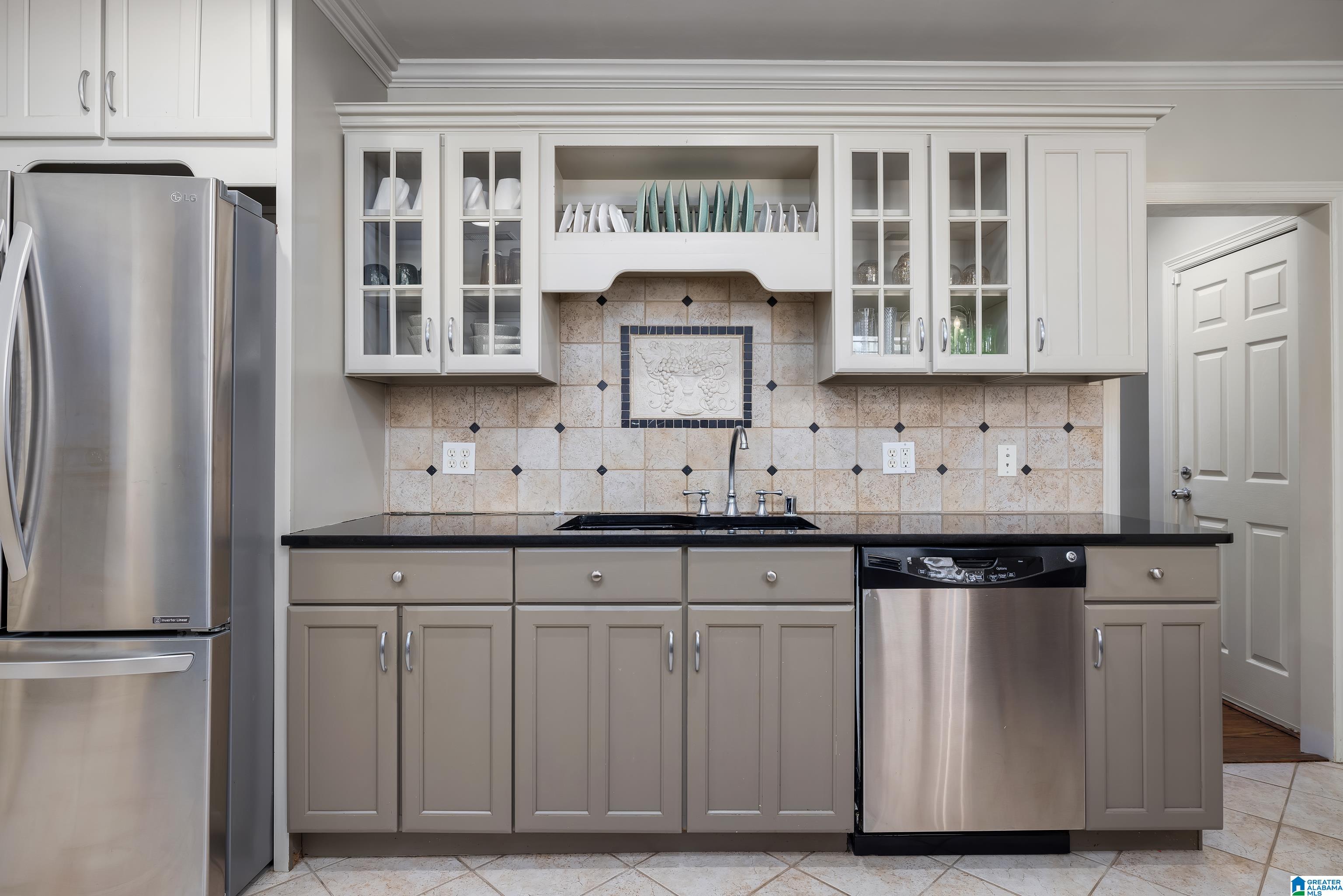 2201 Shades Crest Road Birmingham, AL 35216 - Photo 12 of 69