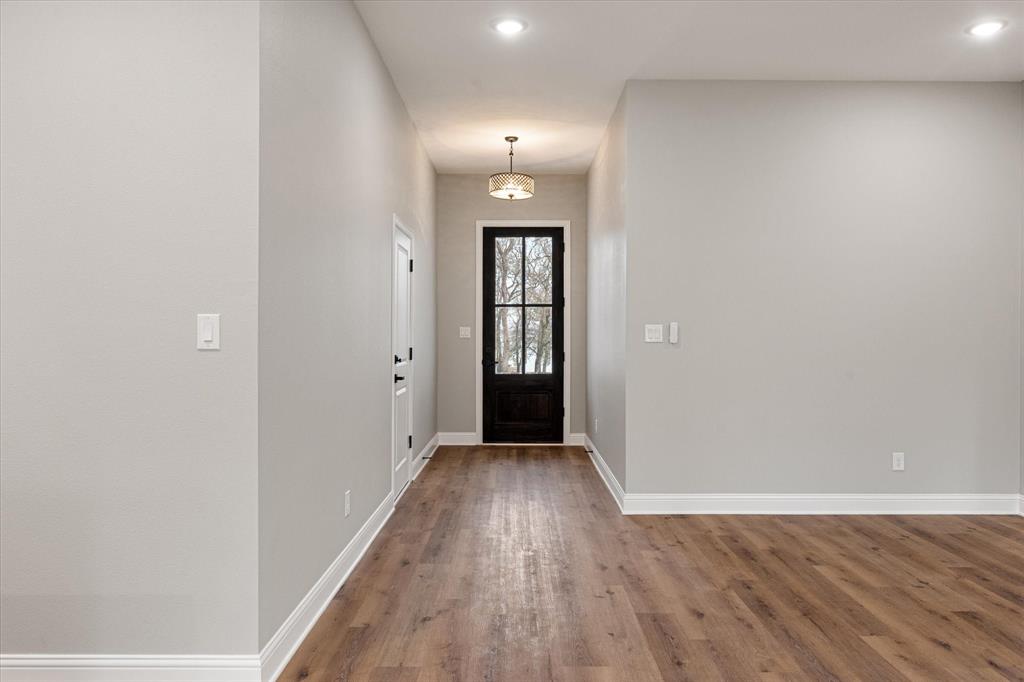 612 Southeast County Road Corsicana, TX 75109 - Photo 4 of 39