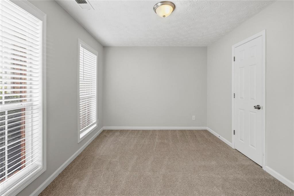 267 Lakeview Place Stockbridge, GA 30281 - Photo 4 of 28
