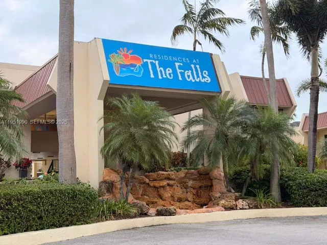 $2,250 | 13858 Southwest 90th Avenue, Unit 108KK, Miami, FL 33176