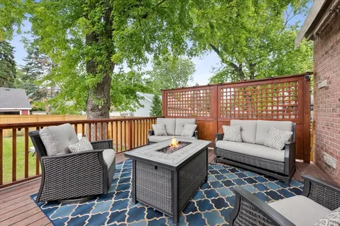 $1,100,000 | 5054 West Berwyn Avenue, Chicago, IL 60630