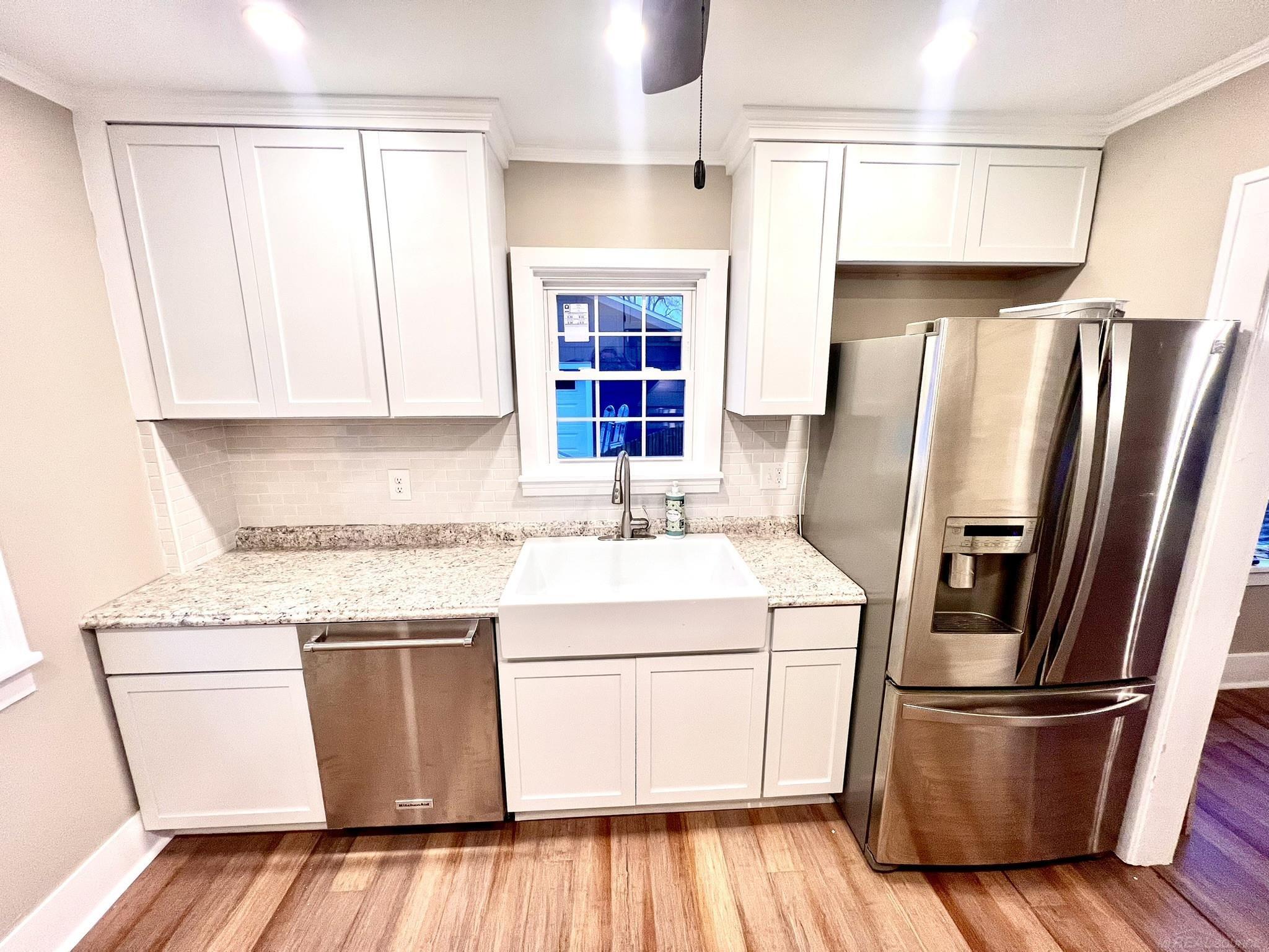 2303 Fairfield Road Portage, MI 49002 - Photo 9 of 32 50131129-e3645eb0-cff3-47e8-882f-f7146ef01b42.JPG