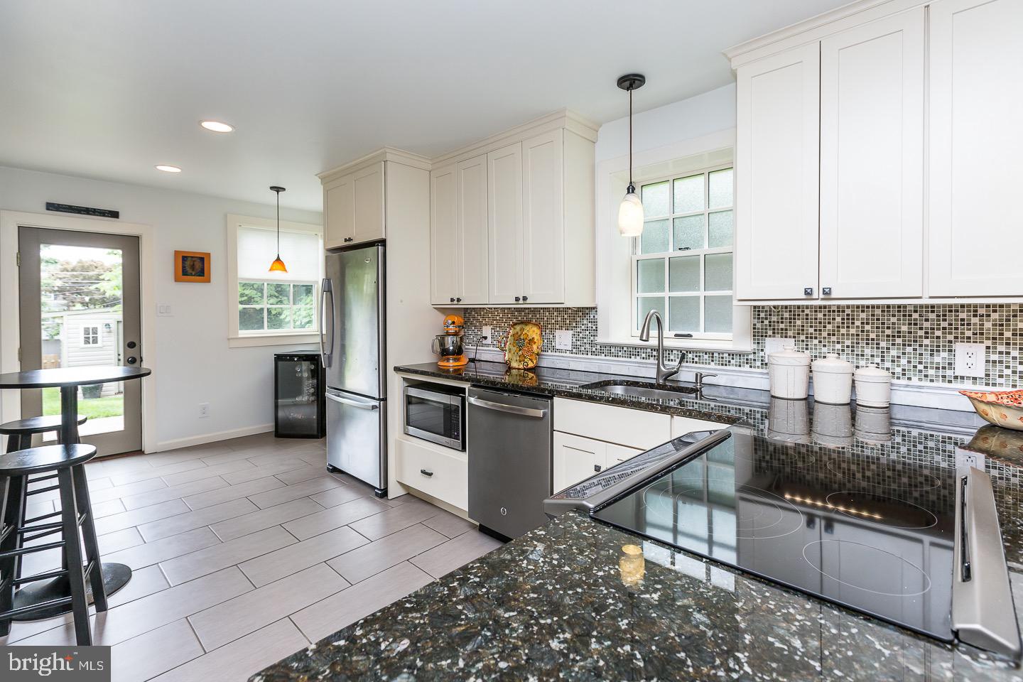 1633 Ridgeway Road Havertown, PA 19083 - Photo 14 of 41