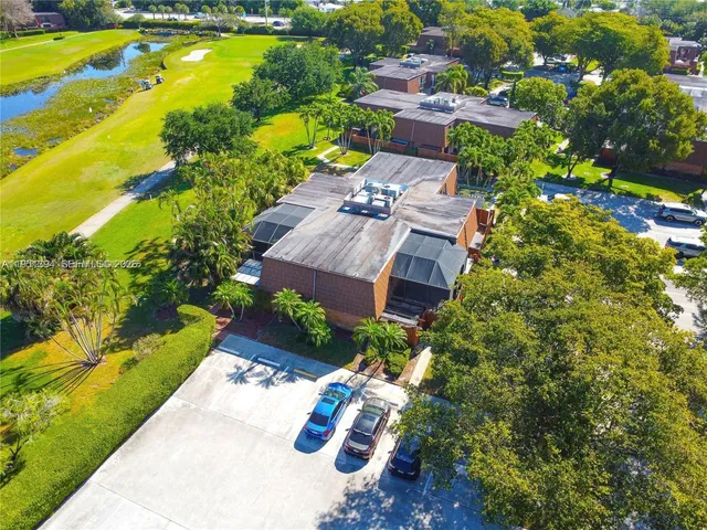 $439,900 | 9135 Southwest 20th Place, Unit D, Davie, FL 33324