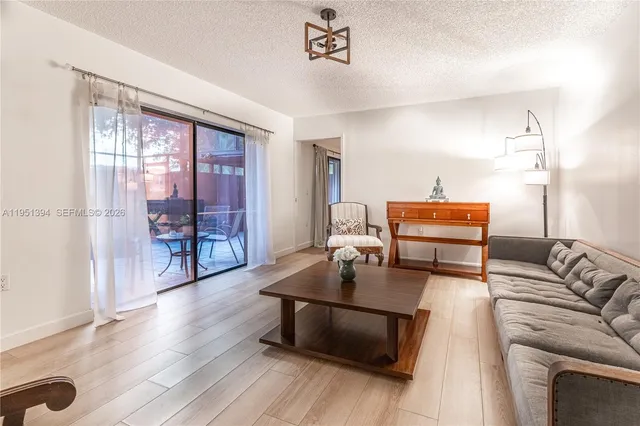 $439,900 | 9135 Southwest 20th Place, Unit D, Davie, FL 33324