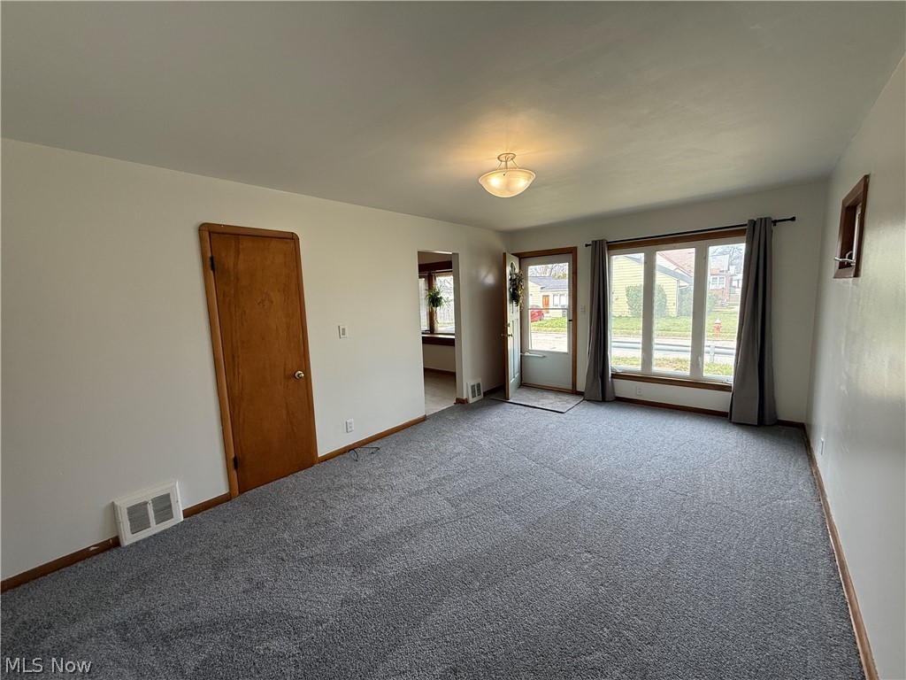 17201 Martha Road Cleveland, OH 44135 - Photo 3 of 35 Gallery Image 3