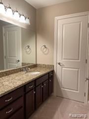 3668 Winding Brk Circle Rochester, MI 48309 - Photo 13 of 18 16.jpg