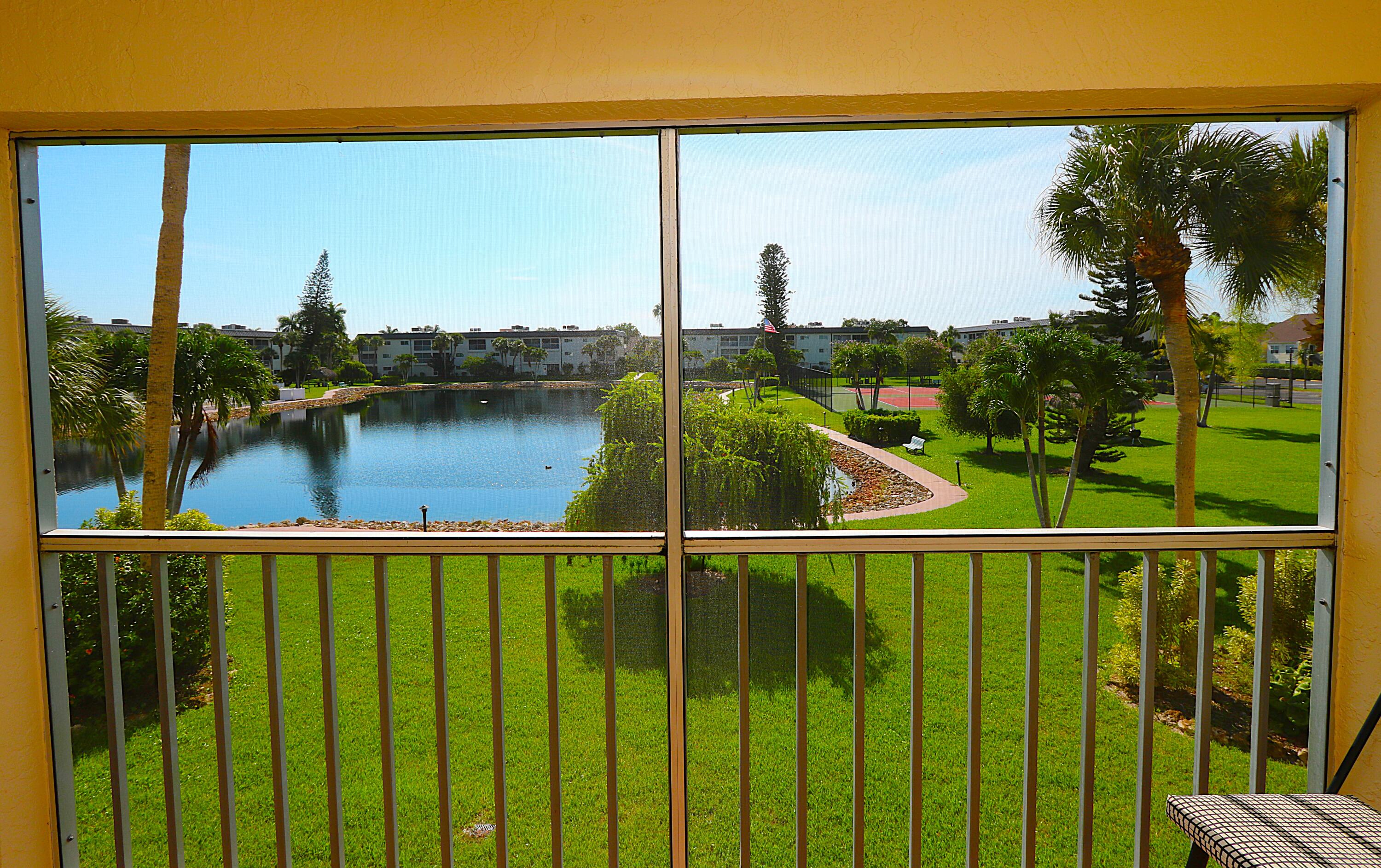 1004 Manatee Road, Unit 202 Naples, FL 34114 - Photo 9 of 31 ba