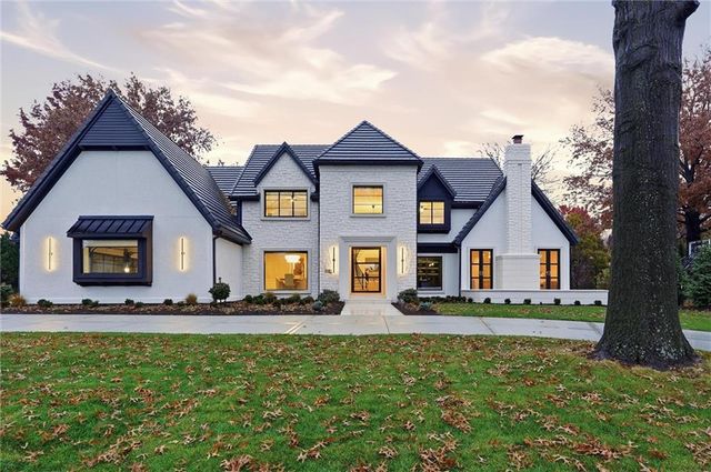$3,250,000 | 2608 West 118th Street, Leawood, KS 66211