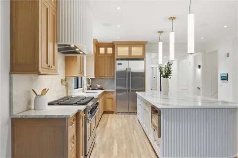 $3,250,000 | 2608 West 118th Street, Leawood, KS 66211