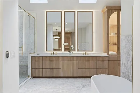 $3,250,000 | 2608 West 118th Street, Leawood, KS 66211