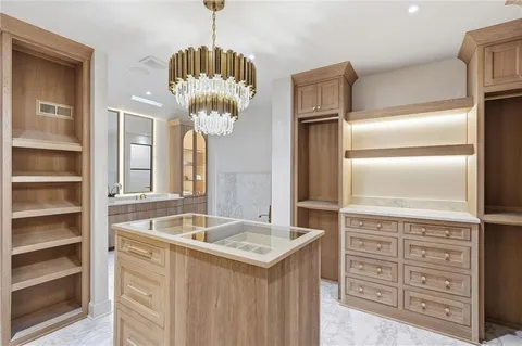 $3,250,000 | 2608 West 118th Street, Leawood, KS 66211