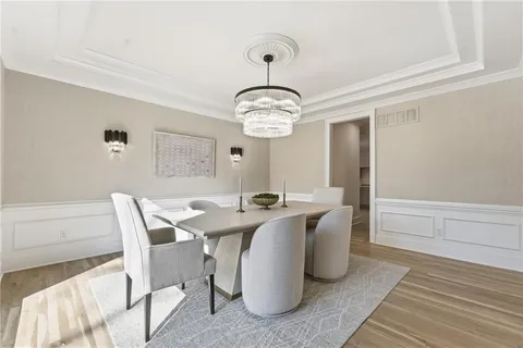 $3,250,000 | 2608 West 118th Street, Leawood, KS 66211