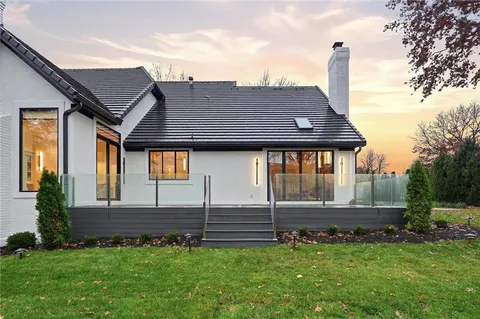 $3,250,000 | 2608 West 118th Street, Leawood, KS 66211