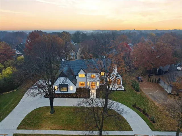 $3,250,000 | 2608 West 118th Street, Leawood, KS 66211