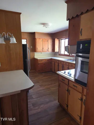 $159,900 | 211 Carroll Drive, Fries, VA 24330