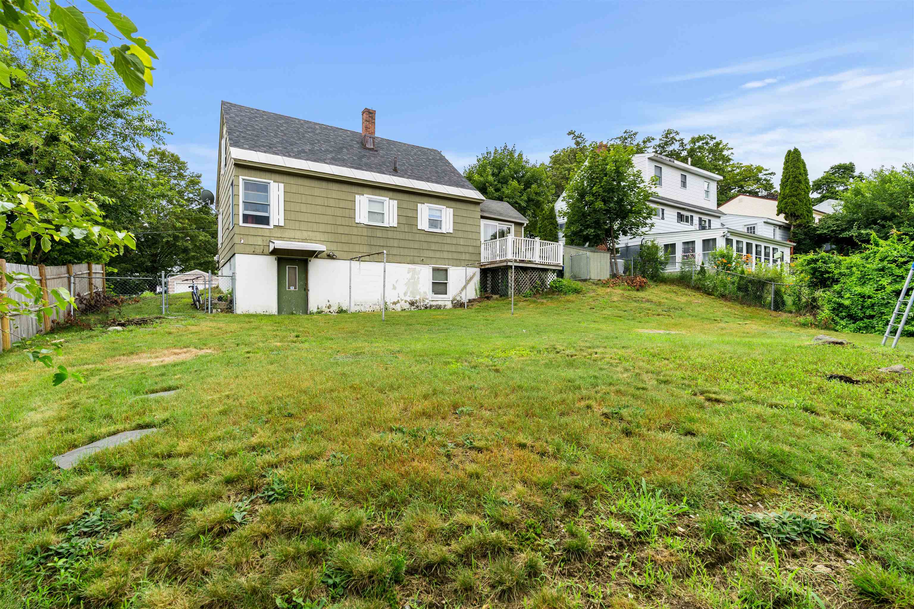 57 Edouard Street Manchester, NH 03103 - Photo 8 of 9