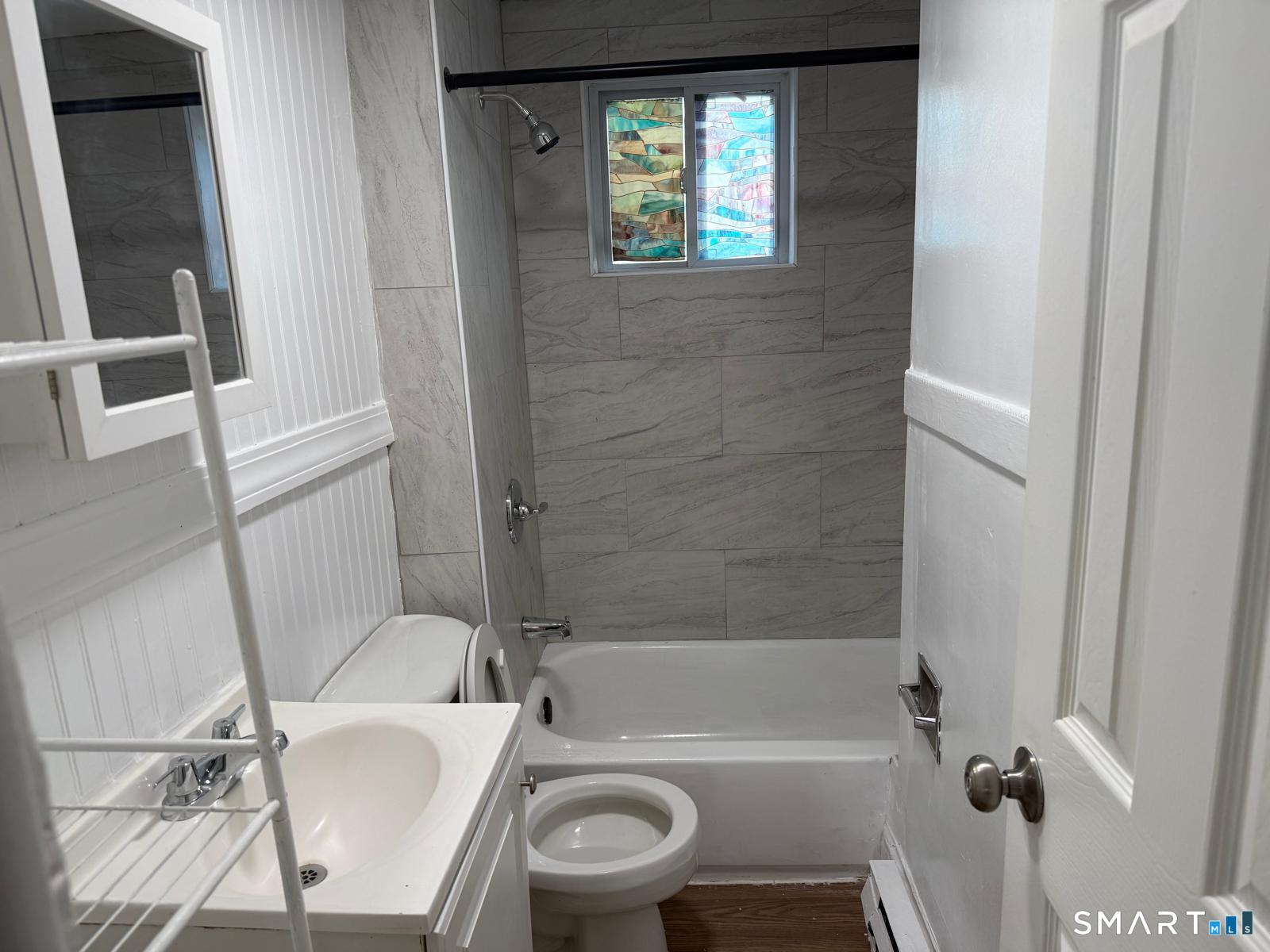 293 Congress Avenue Waterbury, CT 06708 - Photo 11 of 13