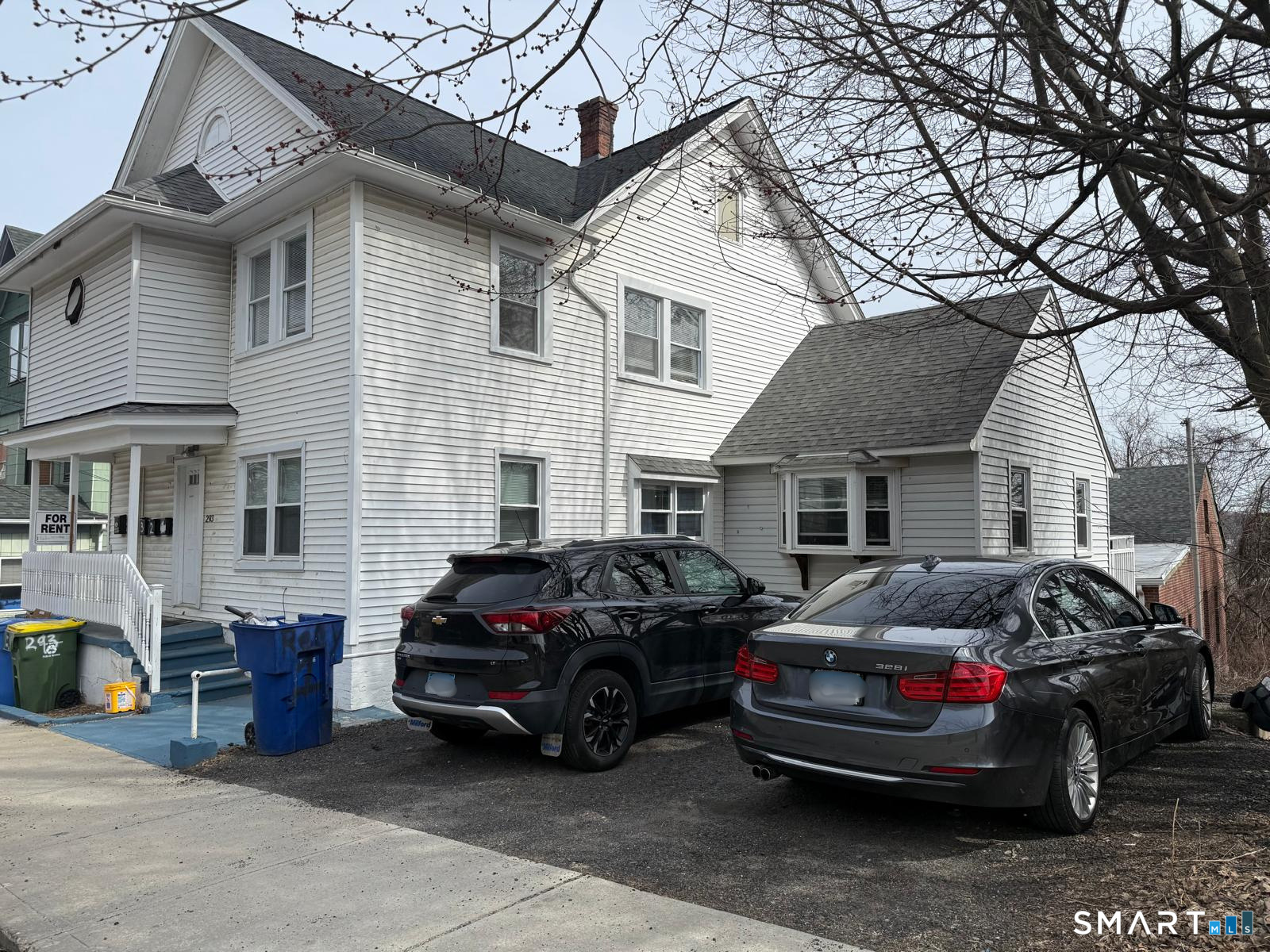 293 Congress Avenue Waterbury, CT 06708 - Photo 2 of 13