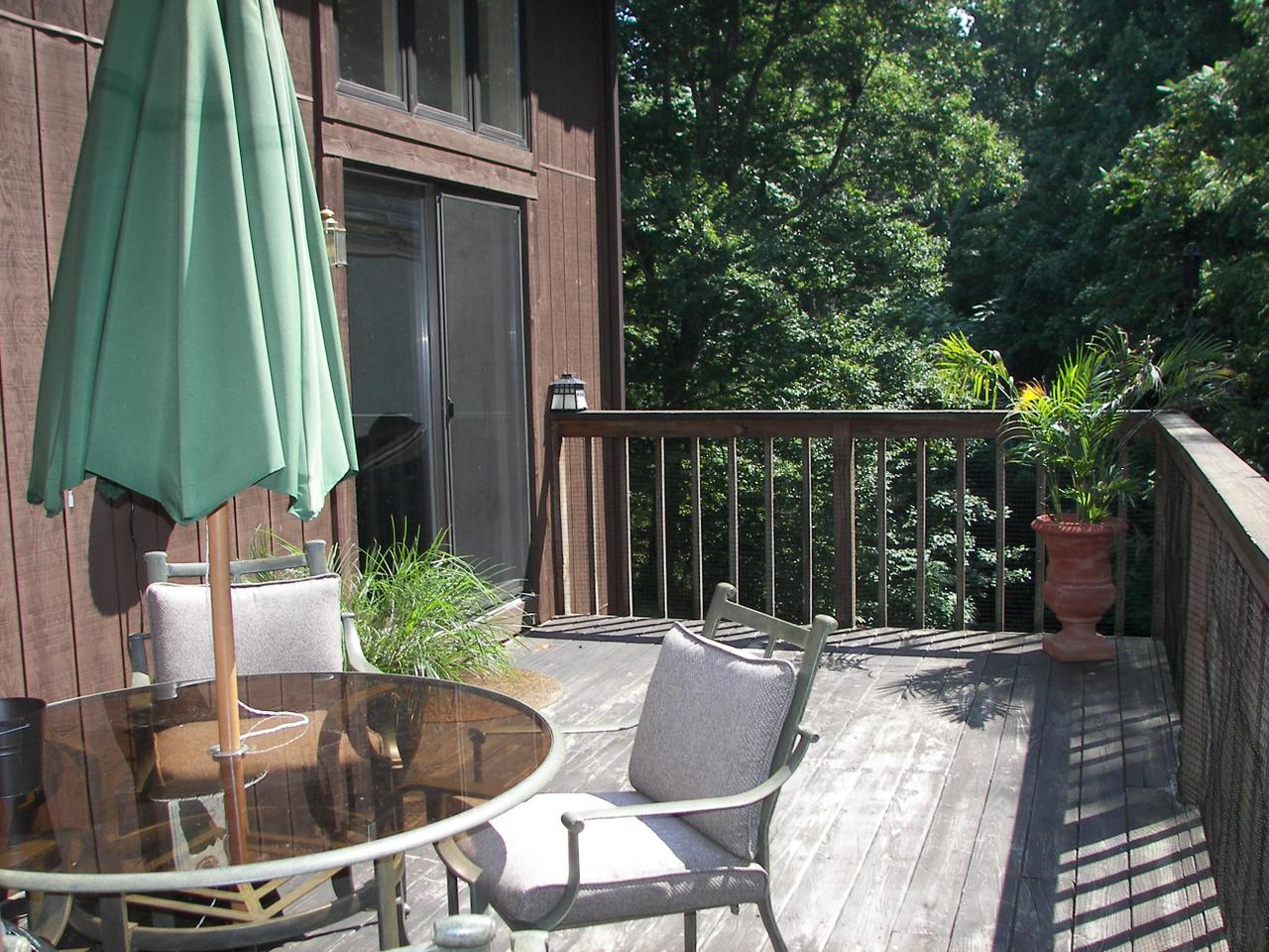5930 2 Ford Road Roanoke, VA 24018 - Photo 12 of 15 DECK
