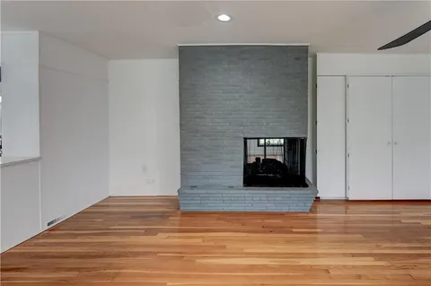 $509,900 | 1102 West 85th Terrace, Kansas City, MO 64114