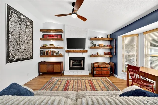 $349,500 | 1064 Apricot Drive, St. Charles, MO 63301