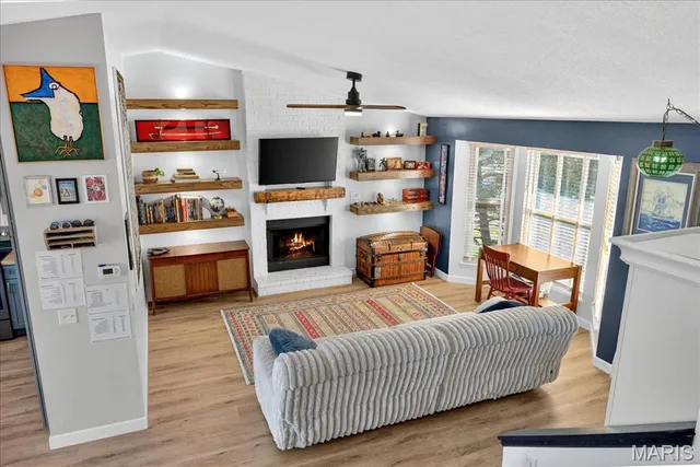 $349,500 | 1064 Apricot Drive, St. Charles, MO 63301