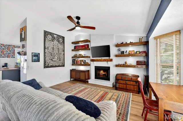 $349,500 | 1064 Apricot Drive, St. Charles, MO 63301