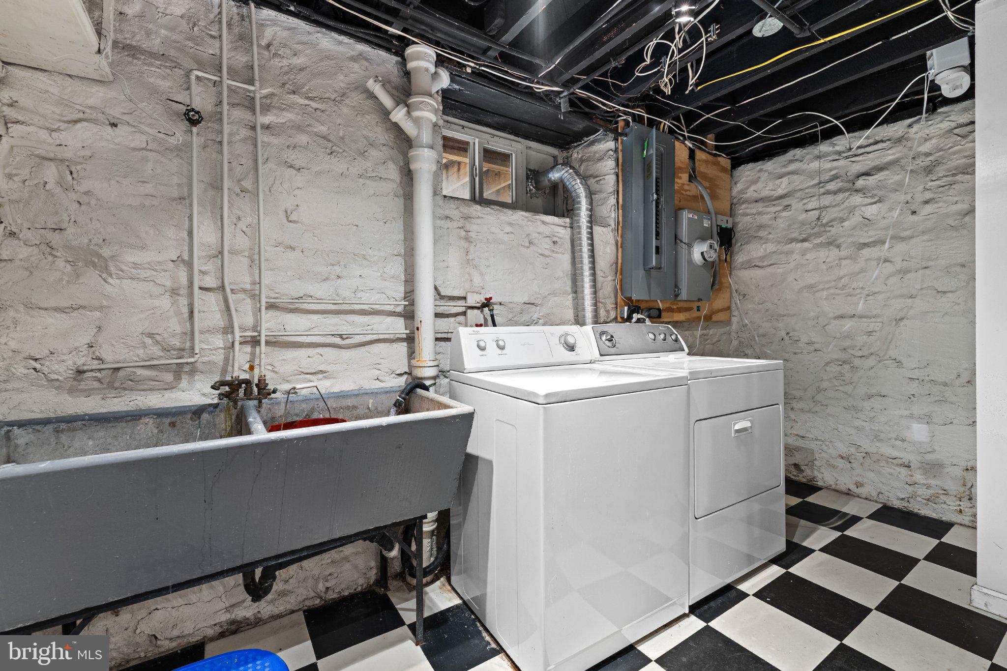 600 Hastings Road Baltimore, MD 21286 - Photo 47 of 64 Laundry room