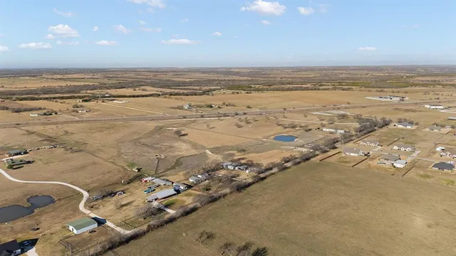 $1,200,000 | 500 County Road 1105, Rio Vista, TX 76093