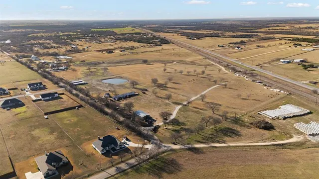 $1,200,000 | 500 County Road 1105, Rio Vista, TX 76093