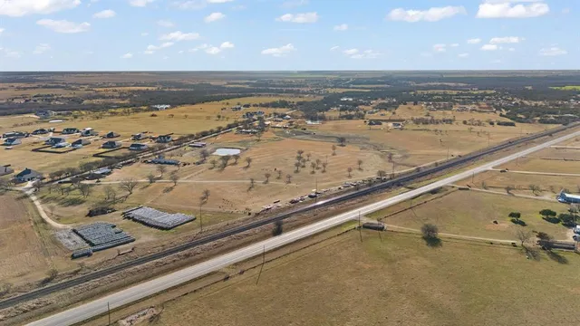 $1,200,000 | 500 County Road 1105, Rio Vista, TX 76093