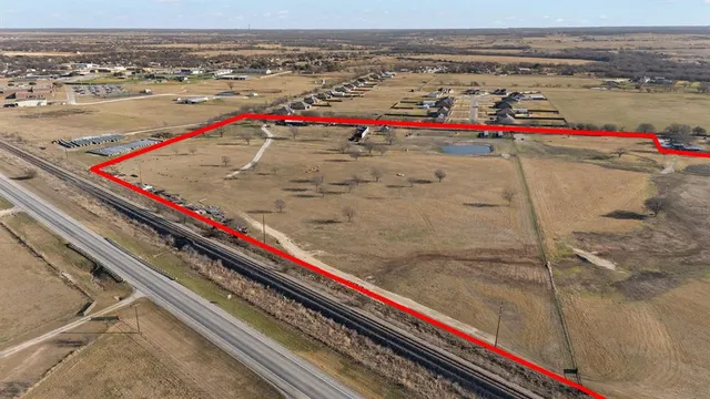 $1,200,000 | 500 County Road 1105, Rio Vista, TX 76093