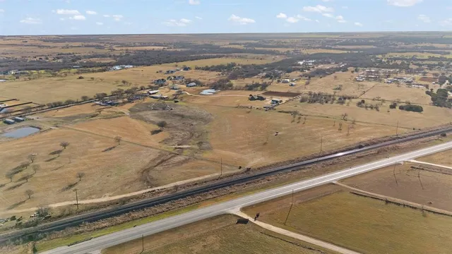 $1,200,000 | 500 County Road 1105, Rio Vista, TX 76093