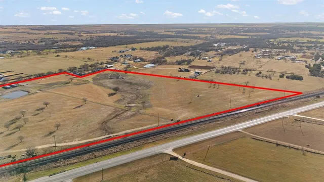 $1,200,000 | 500 County Road 1105, Rio Vista, TX 76093