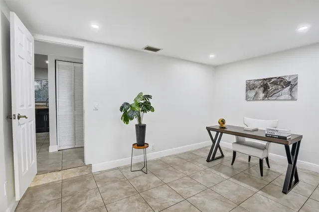 $585,000 | 3930 Southwest 82nd Terrace, Davie, FL 33328