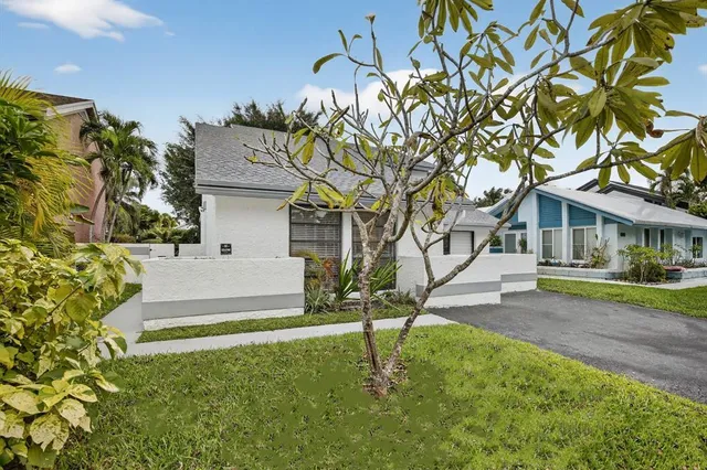 $585,000 | 3930 Southwest 82nd Terrace, Davie, FL 33328