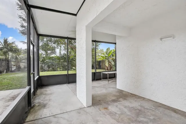 $585,000 | 3930 Southwest 82nd Terrace, Davie, FL 33328