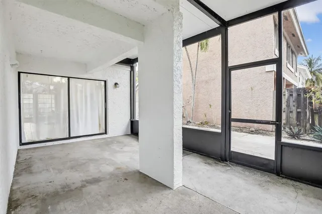 $585,000 | 3930 Southwest 82nd Terrace, Davie, FL 33328